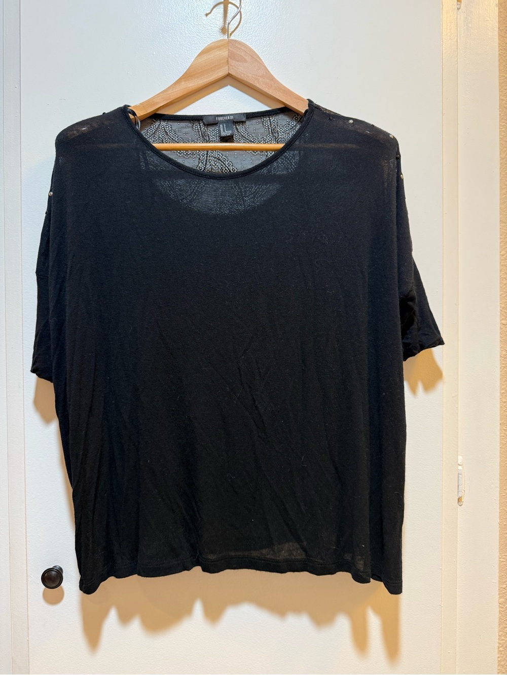 Forever 21 Black Short Sleeve Lightweight Tee